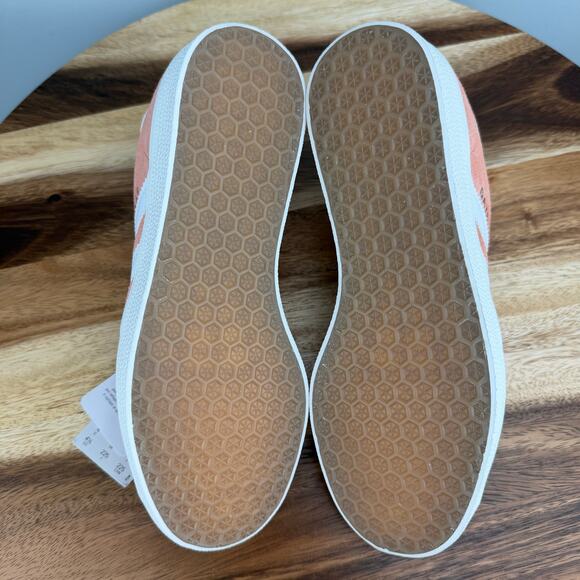 Adidas Gazelle Men's 4.5/ Women's 5.5 Wonder Clay White IG6213 Suede Samba - Picture 6 of 8